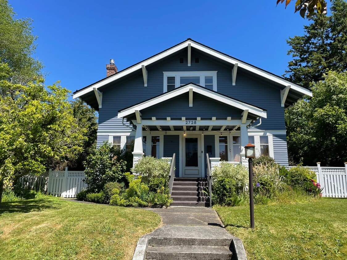 2728 Ellis St, Bellingham, WA 98225 House Rental in Bellingham, WA