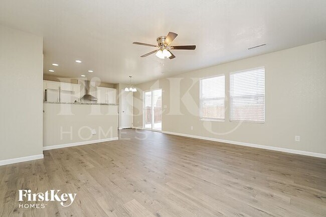 Foto del edificio - 61 Meadowlark Cir