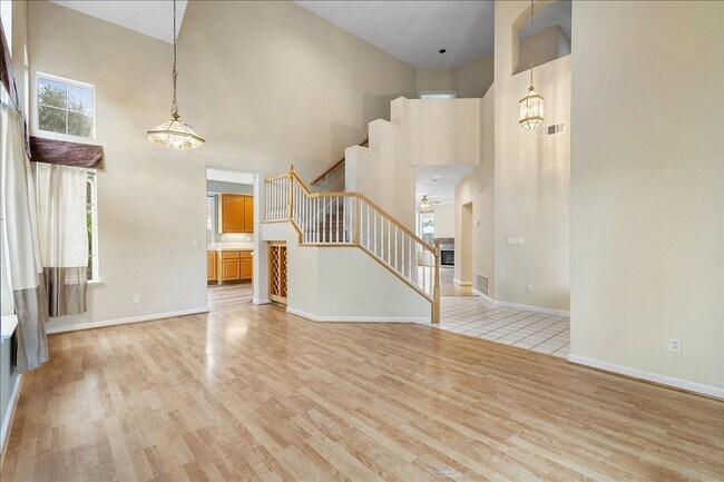 Foto del edificio - 16 Smith Ct