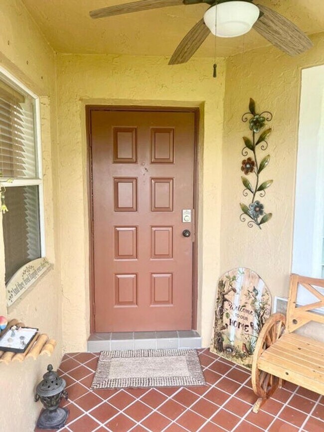 Foto del edificio - 6817 Barnwell Dr