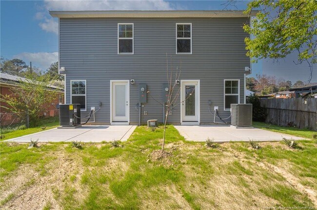 Foto del edificio - 907 Rochester Dr
