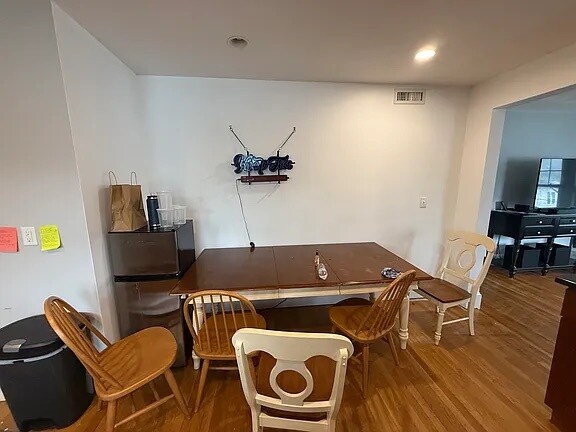 Building Photo - 25 Crosby Rd