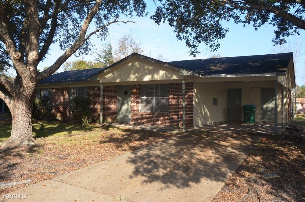 Primary Photo - 3 br, 1.5 bath House - 114 Brentwood Blvd