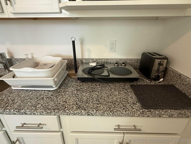 Foto del edificio - 3414 SW Princeton St