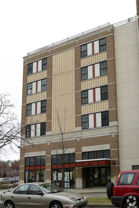 Building Photo - Ferguson Apartments