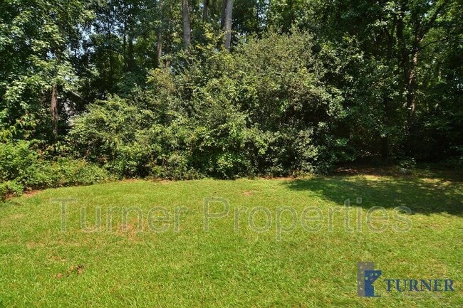 Building Photo - 1658 Horseshoe Dr