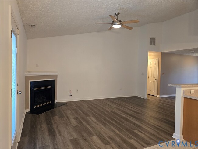 Building Photo - 5607 Jessup Station Pl