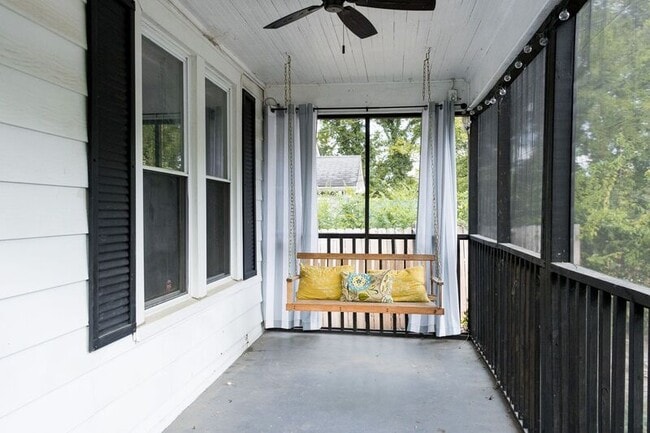 Building Photo - 1710 Ivy St