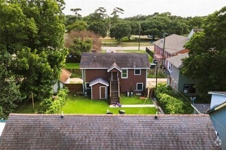 Building Photo - 2721 Virginia St