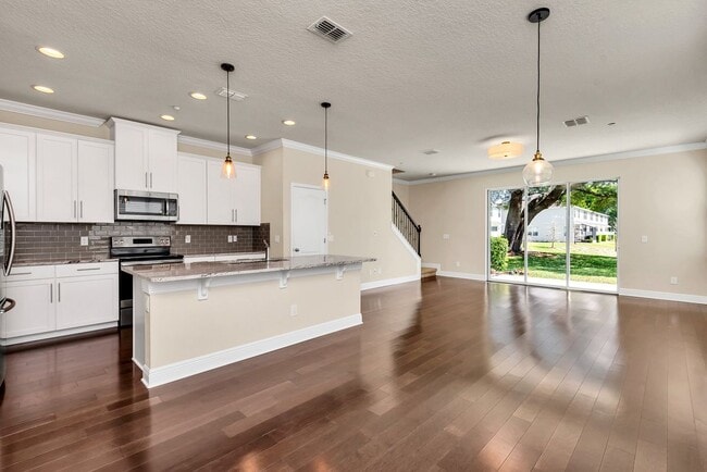 Building Photo - 7519 Aloma Pines Ct