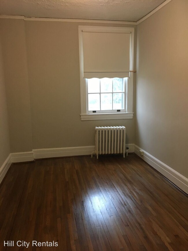 Foto del edificio - 3837 Peakland Pl
