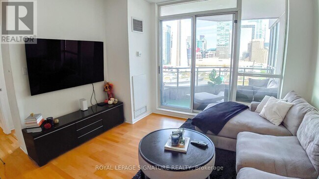 Building Photo - 230 Queens Quay W