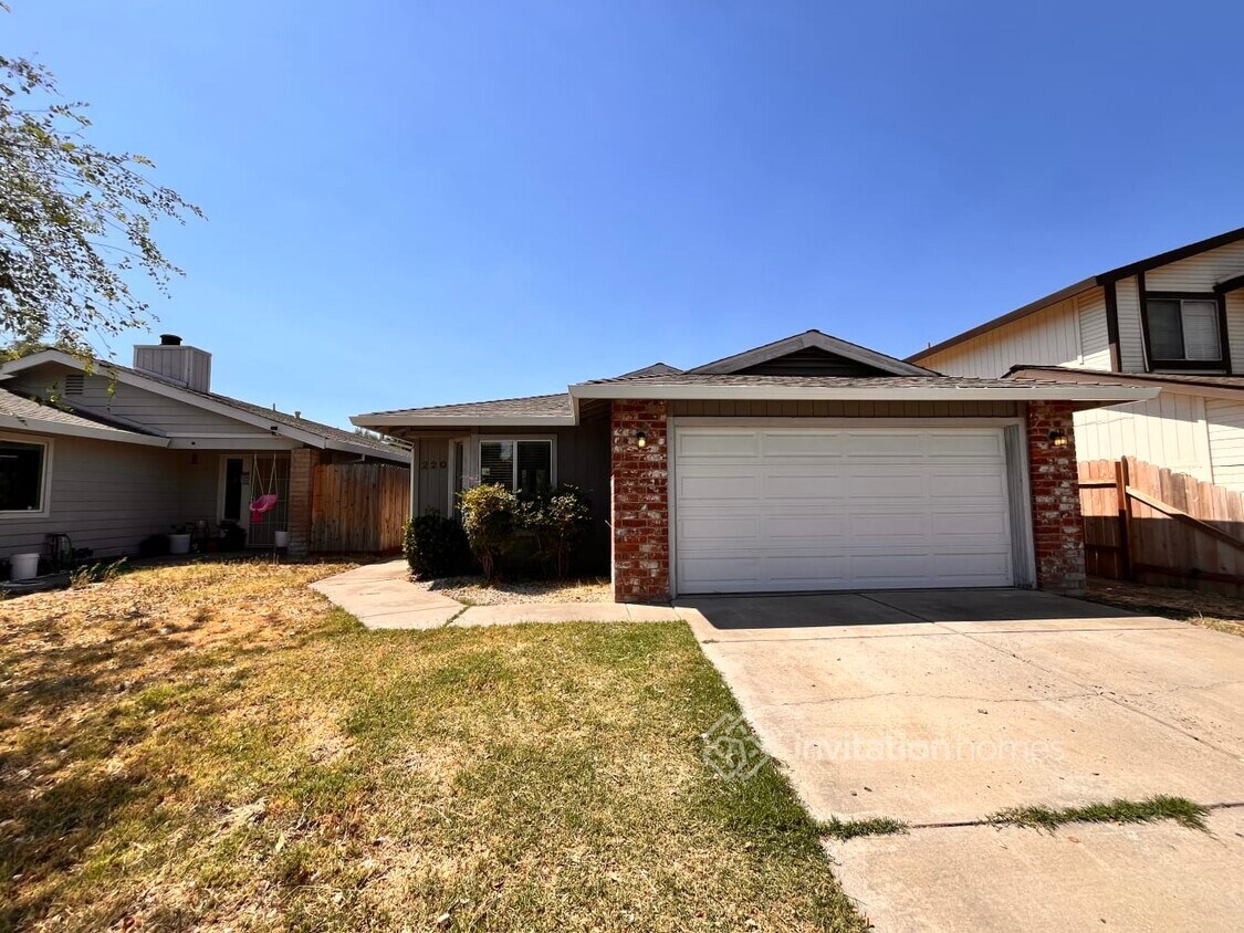 Primary Photo - 220 Porter Ct