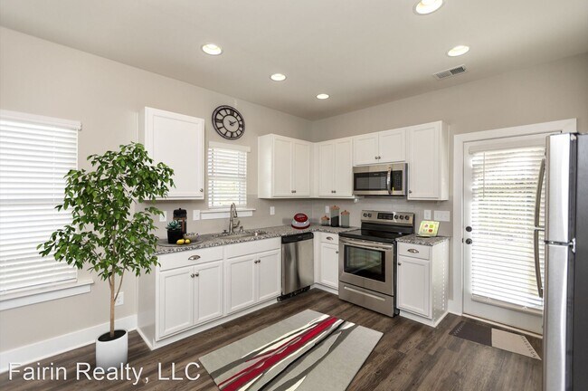 Foto del edificio - 3 br, 2 bath House - 1303 Shades Terrace