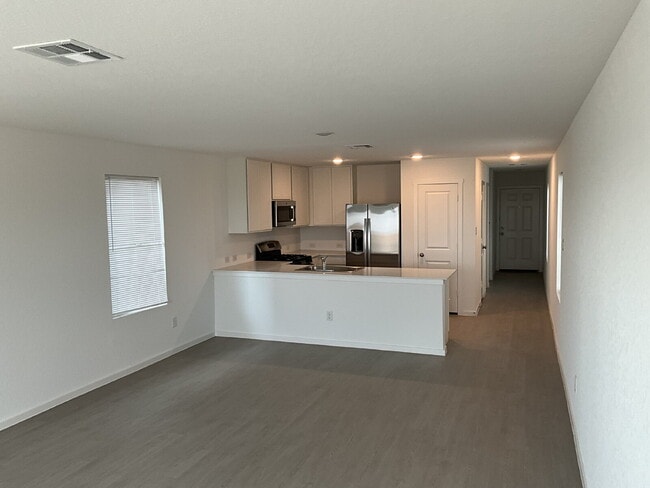 Foto del edificio - 11810 Spiderwort Rdg