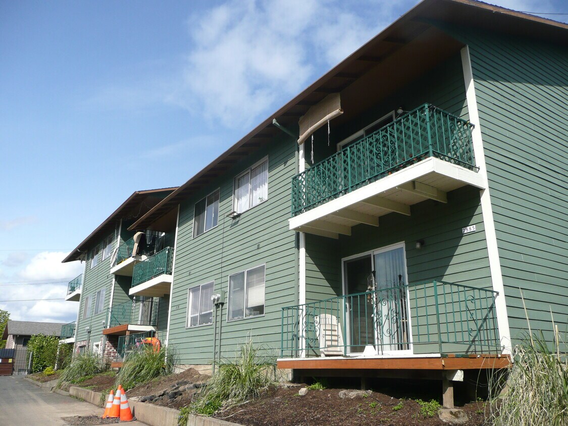 Foto principal - 2883 SE Francis St