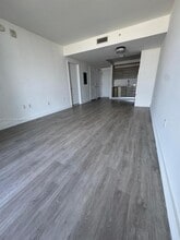 Building Photo - 121 NE 34th St