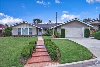 Building Photo - 3023 N Oceanview St