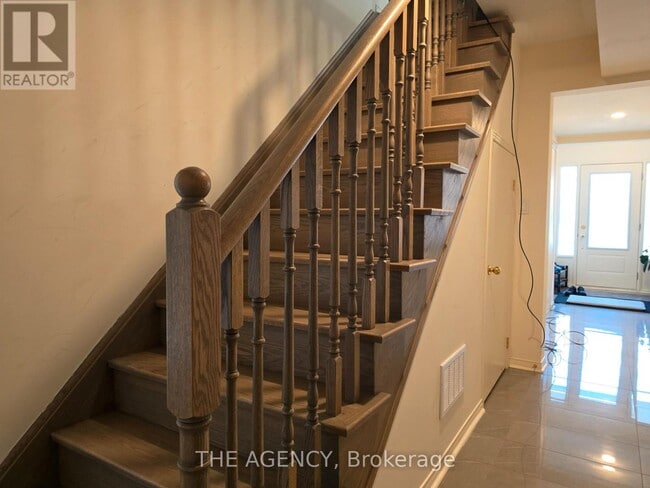 Building Photo - 109 Ness Dr
