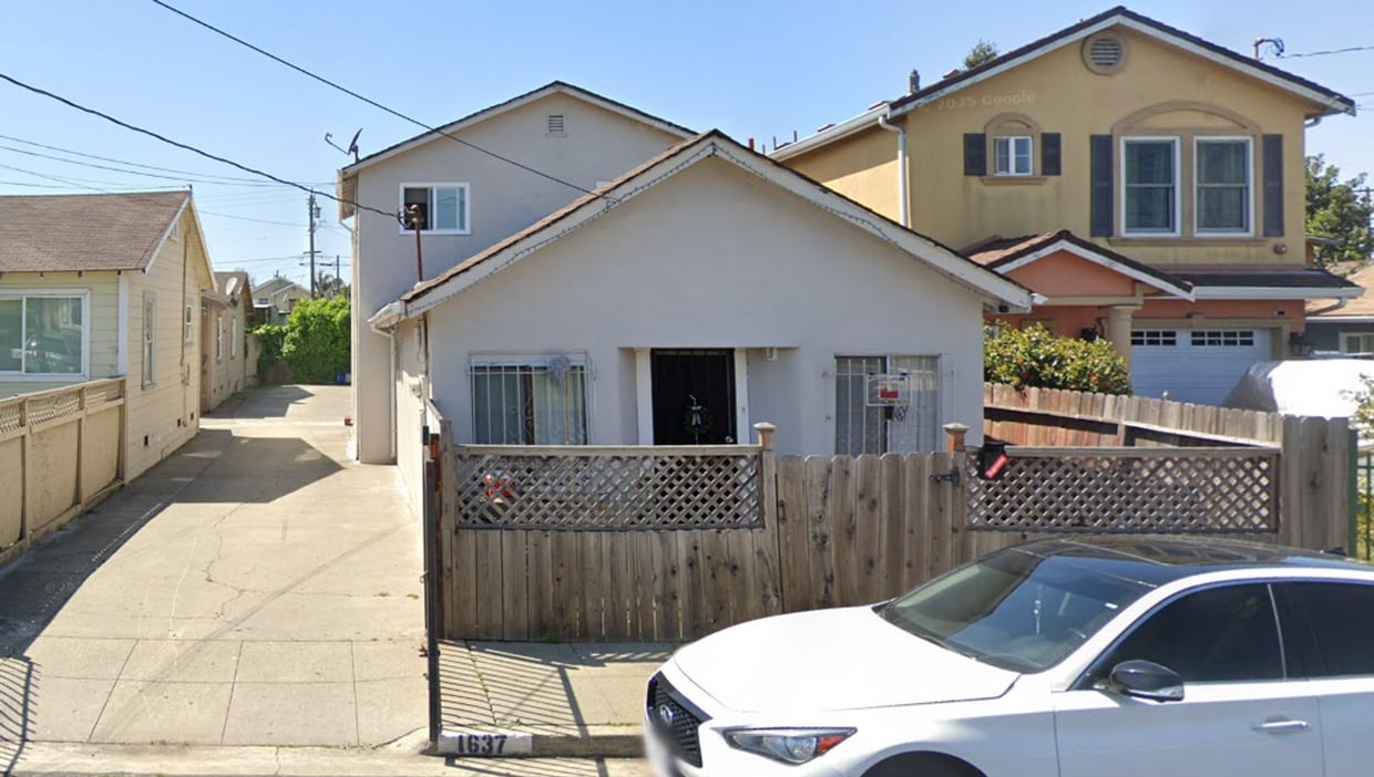 Primary Photo - 1637 Truman St