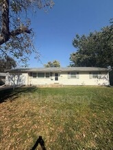 Building Photo - 1414 SW 32nd St