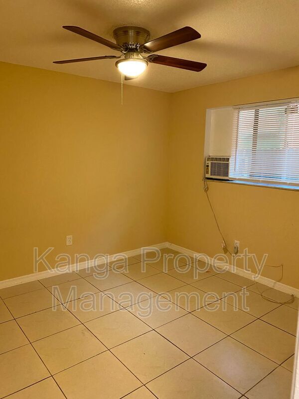 Foto del edificio - 1103 S Pine St