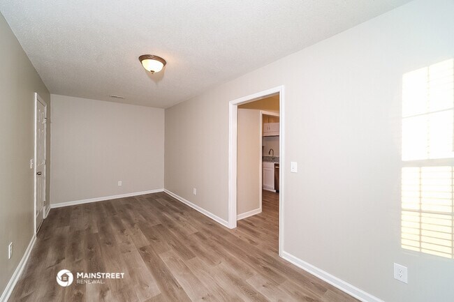Building Photo - 107 Sioux Trce