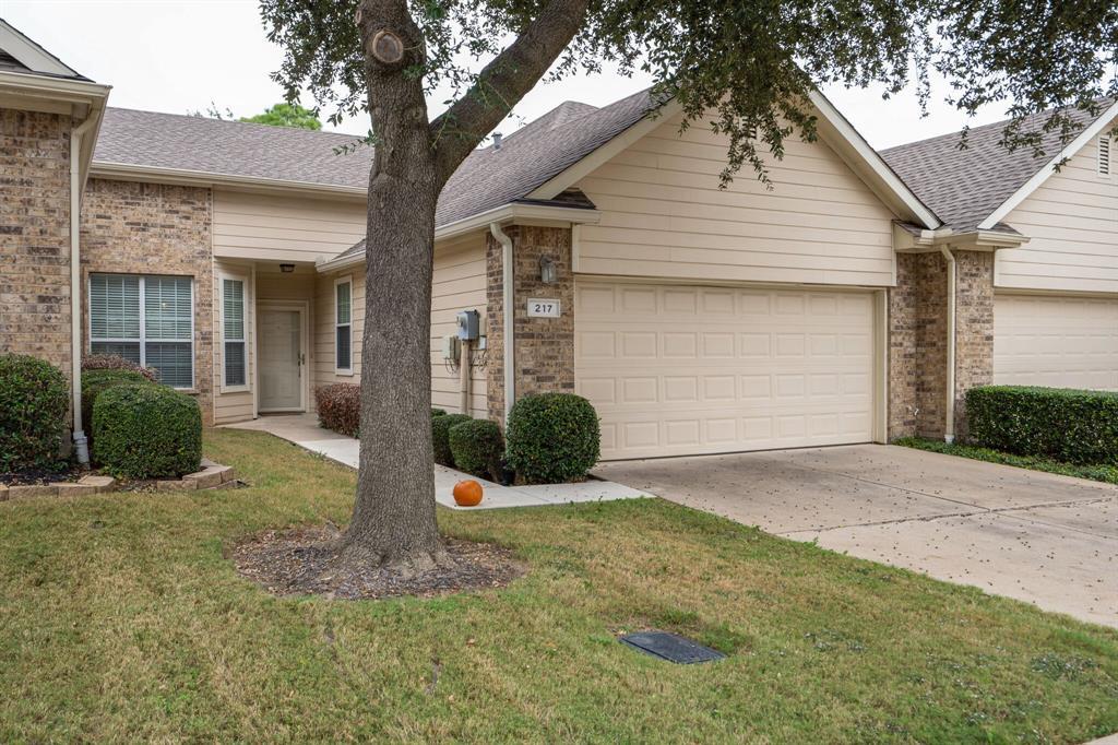217 Bexar Dr, Lewisville, TX 75067 Condo for Rent in Lewisville, TX