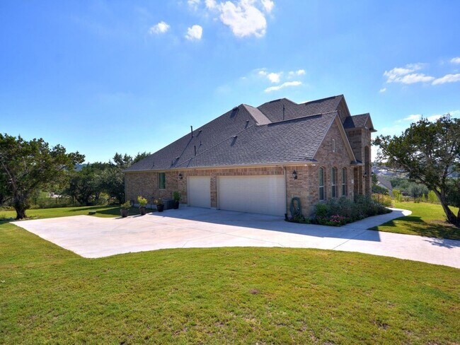 Foto del edificio - 22117 Esmeralda Dr