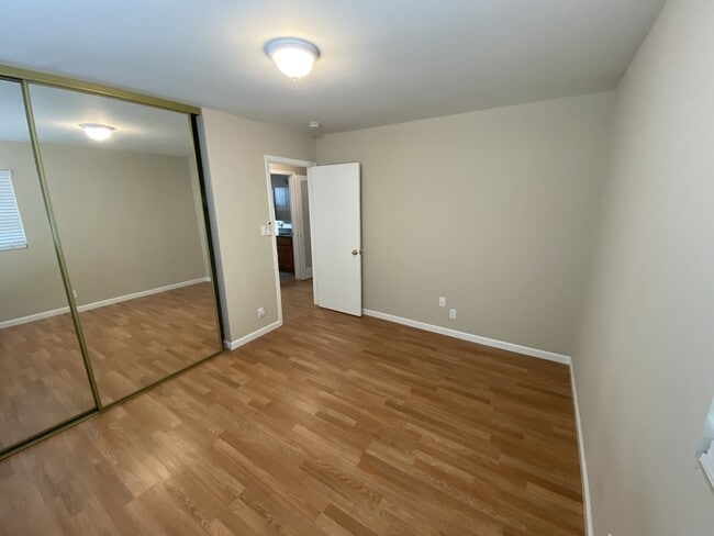 Building Photo - 7349 Starward Dr