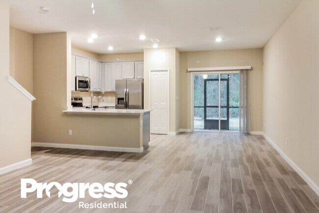 Building Photo - 13291 Shore Grass Dr