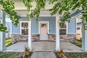 Building Photo - 16961 W Hammon