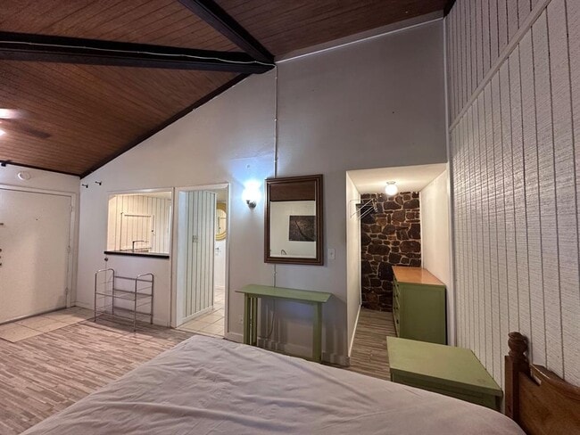 Building Photo - 126 Conference Dr