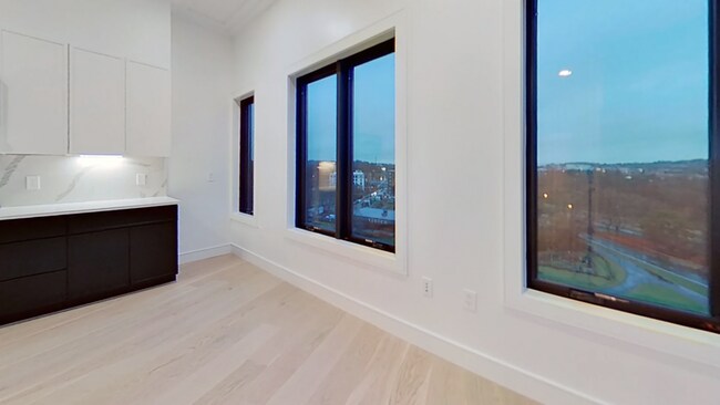 Foto del edificio - 56 Leo M Birmingham Pky