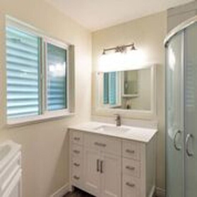 Foto del edificio - 95 W. 600 N. House for rent