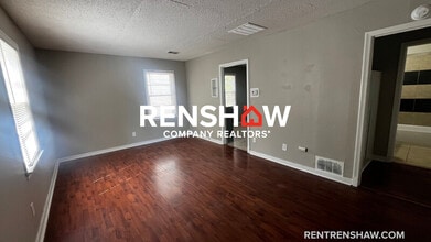 Building Photo - 1606 Ozan St