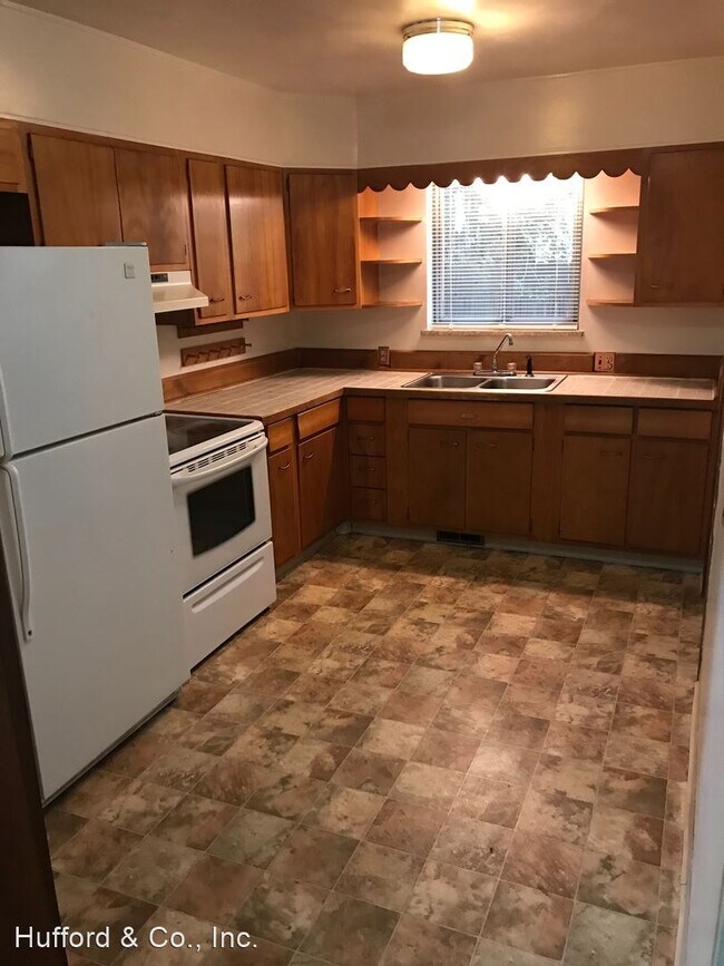 Building Photo - 2 br, 1 bath House - 3585 Kline Street