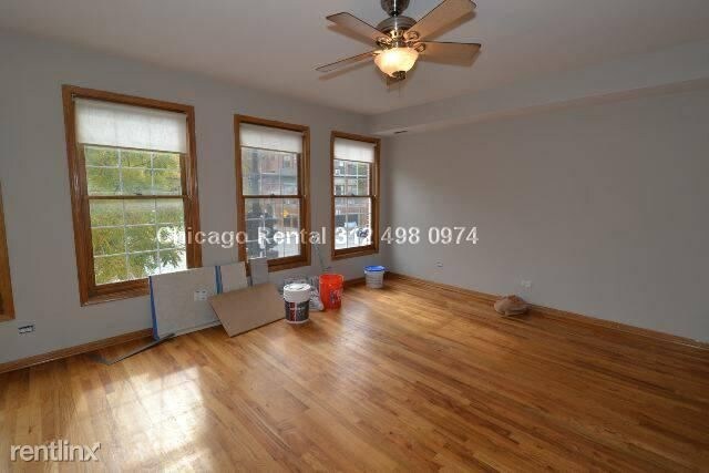 Building Photo - 1424 W Division St