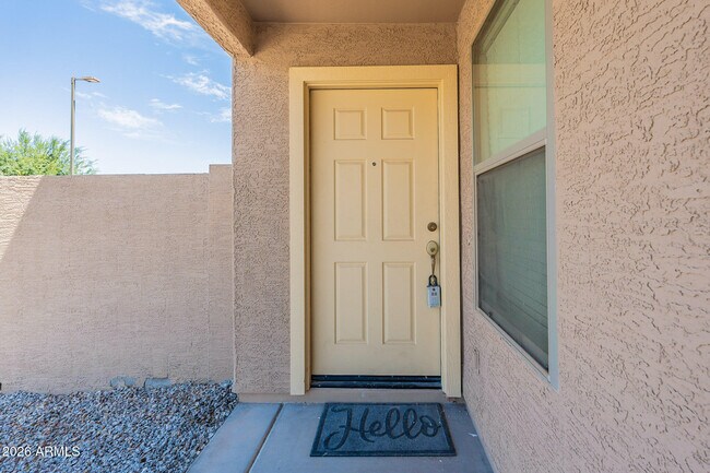 Foto del edificio - 24866 W Huntington Dr