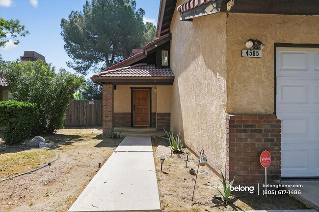 Foto del edificio - 4505 Gardenwood Ln