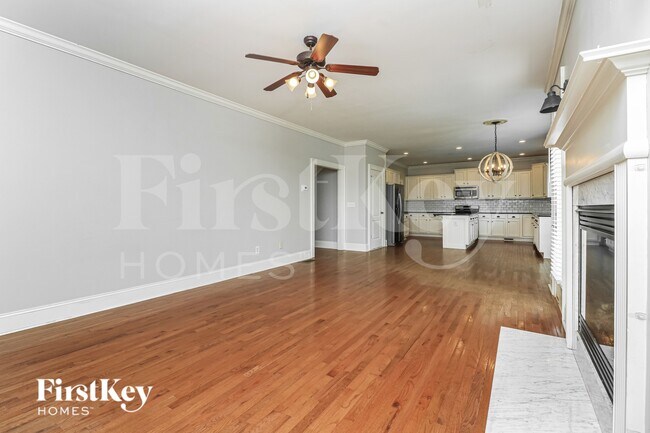 Foto del edificio - 13 Creekview Dr