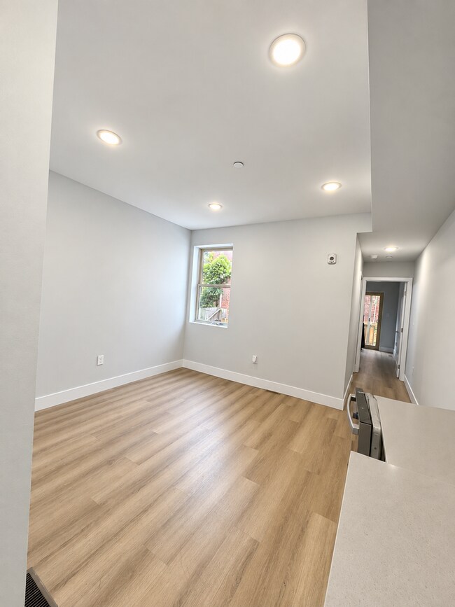 Building Photo - 3259 N 13th St