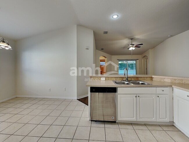 Foto del edificio - 4528 Portobello Cir
