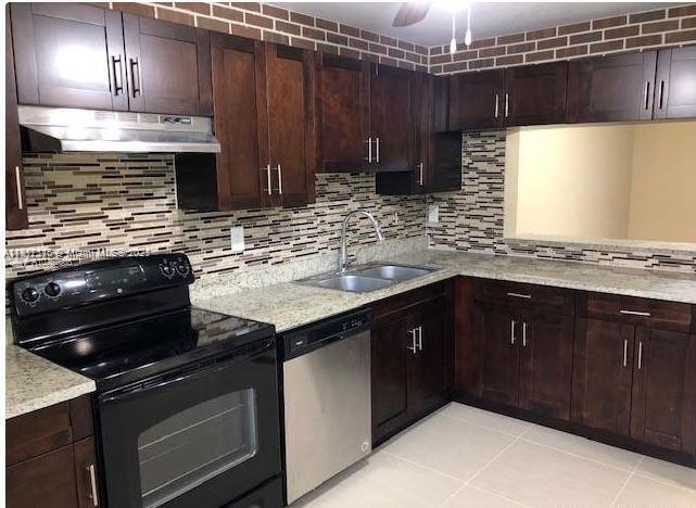 Foto principal - 4943 NW 82nd Ave