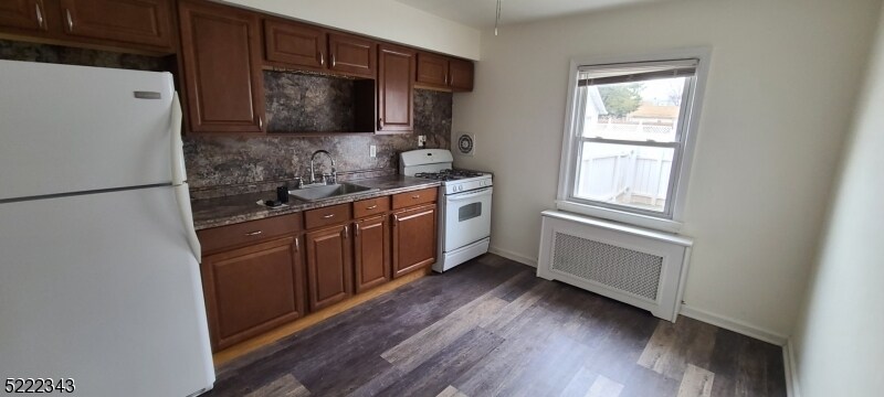 Foto principal - 473 Washington Ave