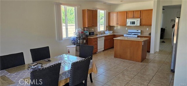 Building Photo - 27653 Almont Way