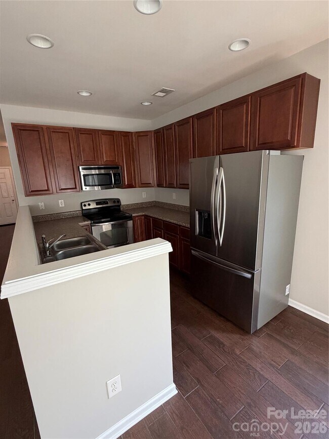 Building Photo - 14065 Singleleaf Lane