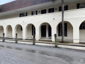 Building Photo - 1714 El Prado Rd