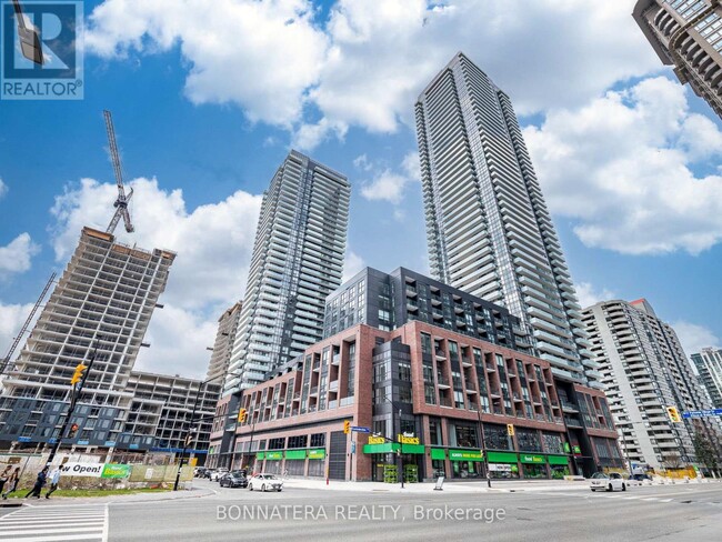 Photo du bâtiment - 4130-4130 Parkside Village Dr