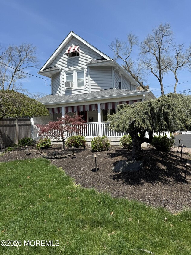 Foto principal - 605 Corlies Ave